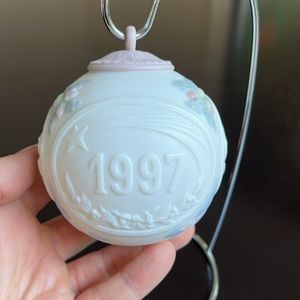 1997 Lladro Annual Christmas ornament